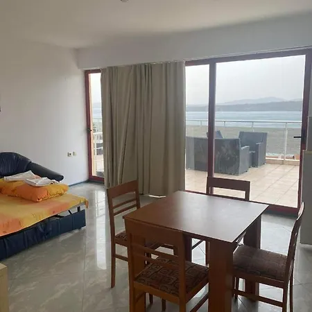 Safo And Apartament *