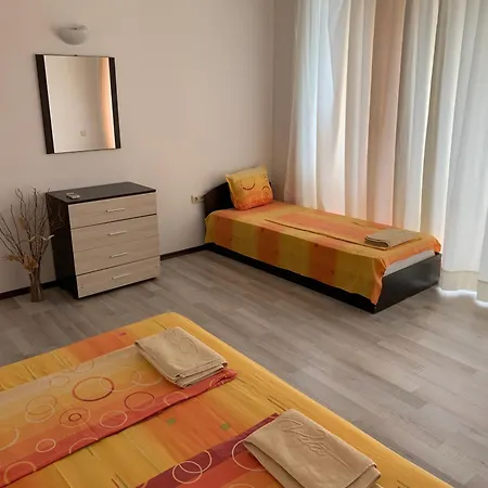 Apartament Safo And *